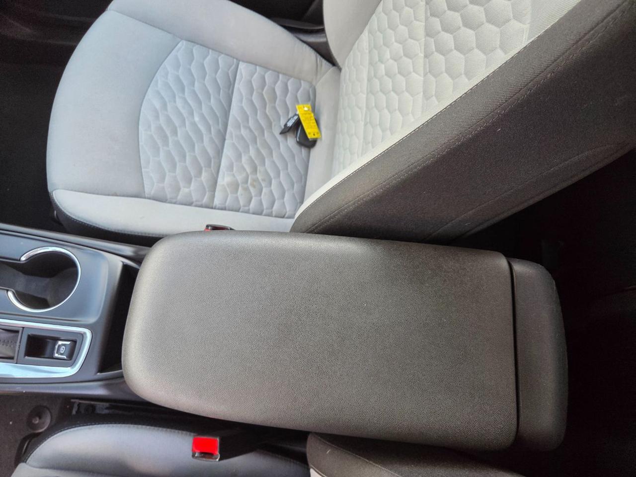 2018 Chevrolet Equinox LS Charlton MA