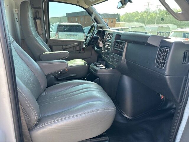 2018 Chevrolet Express 2500 Cargo Van w/ Bin Package Ashland VA
