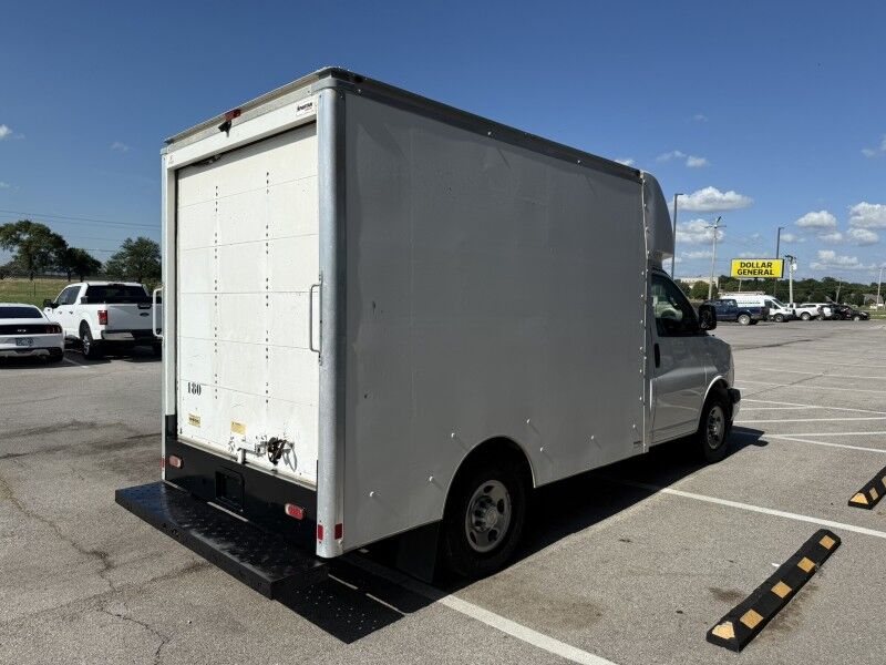 2018 Chevrolet Express 3500 10' Box Van Collinsville OK