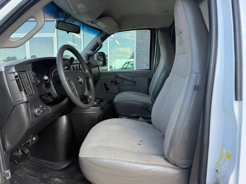 2018 Chevrolet Express 3500 10' Box Van Collinsville OK