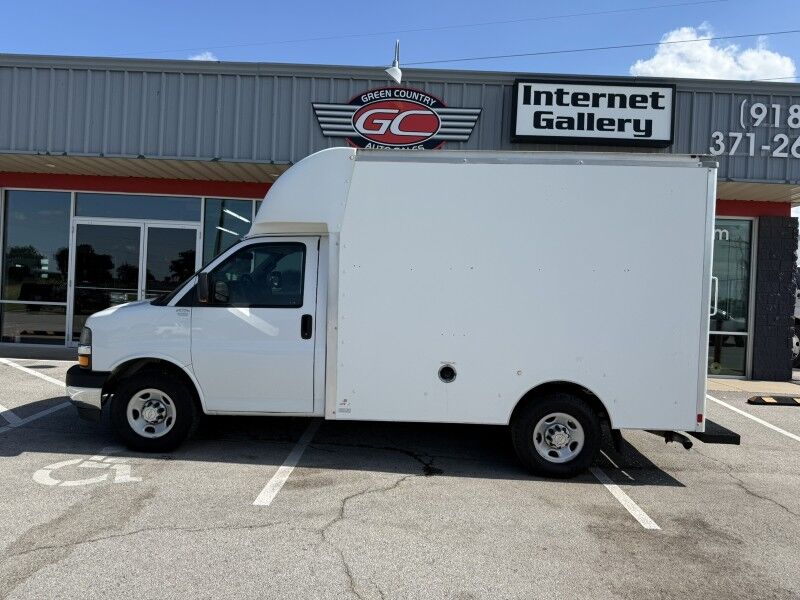 2018 Chevrolet Express 3500 10' Box Van Collinsville OK