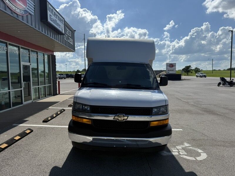2018 Chevrolet Express 3500 10' Box Van Collinsville OK