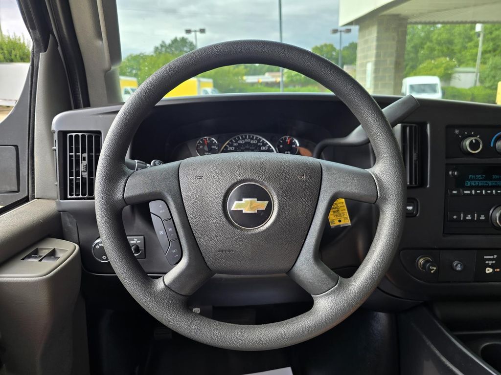 2018 Chevrolet Express 3500 14ft Box W/Tuck-Under Liftgate Concord NC