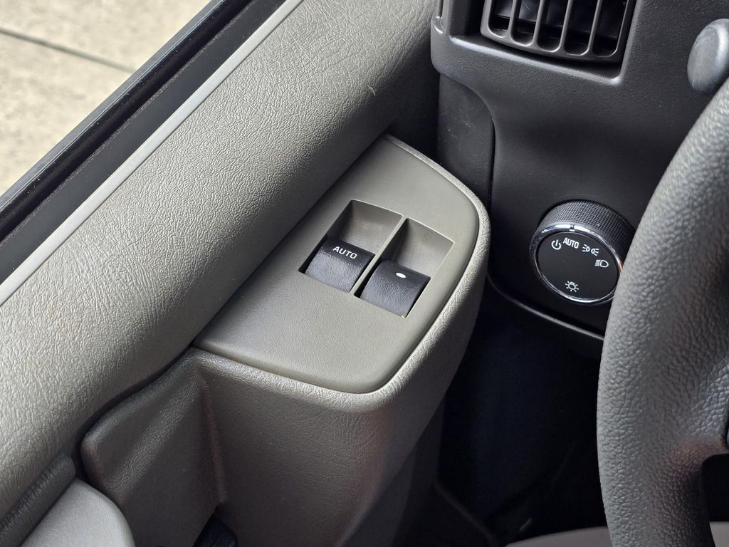 2018 Chevrolet Express 3500 14ft Box W/Tuck-Under Liftgate Concord NC