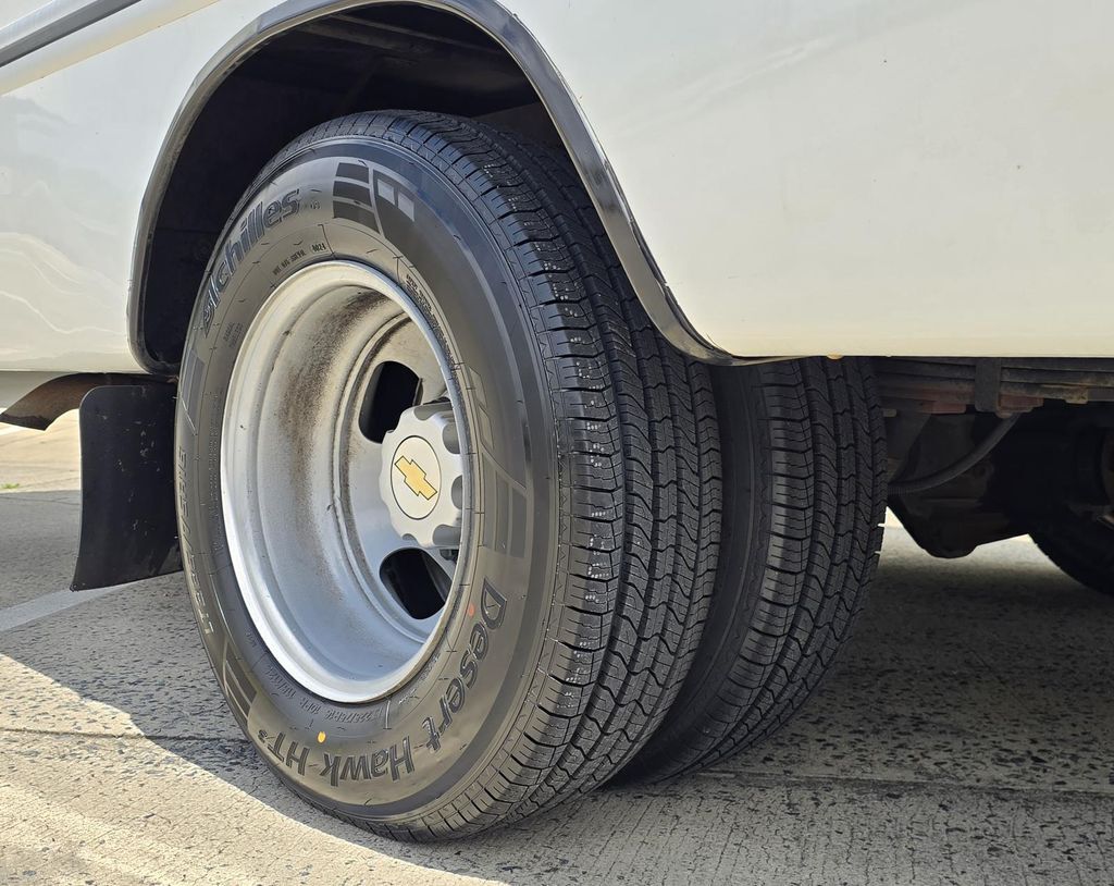 2018 Chevrolet Express 3500 14ft Box W/Tuck-Under Liftgate Concord NC