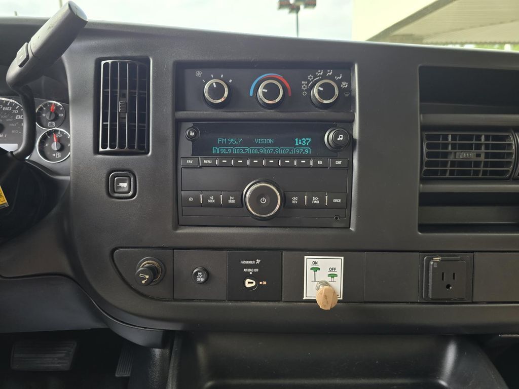 2018 Chevrolet Express 3500 14ft Box W/Tuck-Under Liftgate Concord NC