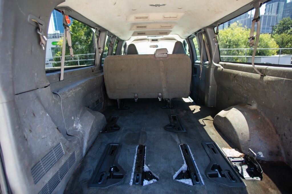 2018 Chevrolet Express 3500 LT photo 25
