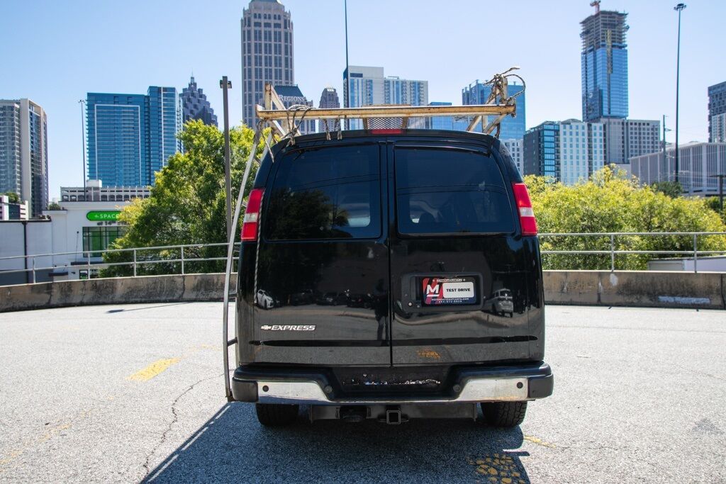 2018 Chevrolet Express 3500 LT photo 12