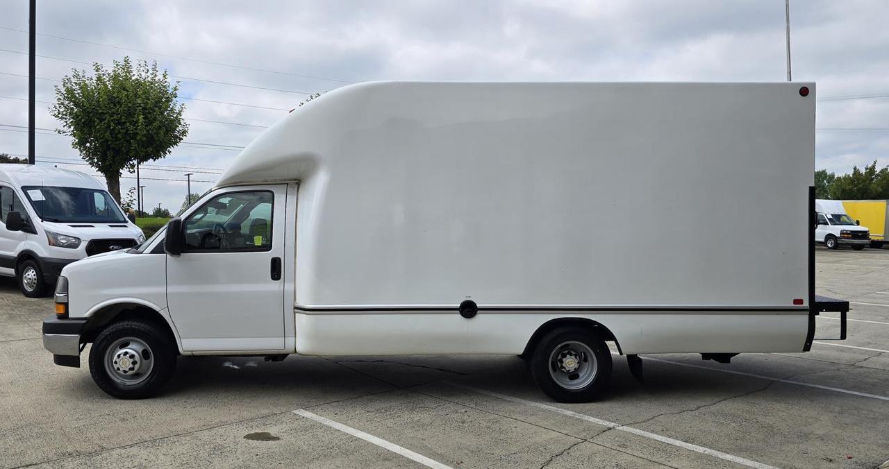 2018 Chevrolet Express Commercial Cutaway 3500 14ft Box W/Tuck-Under Liftgate Concord NC