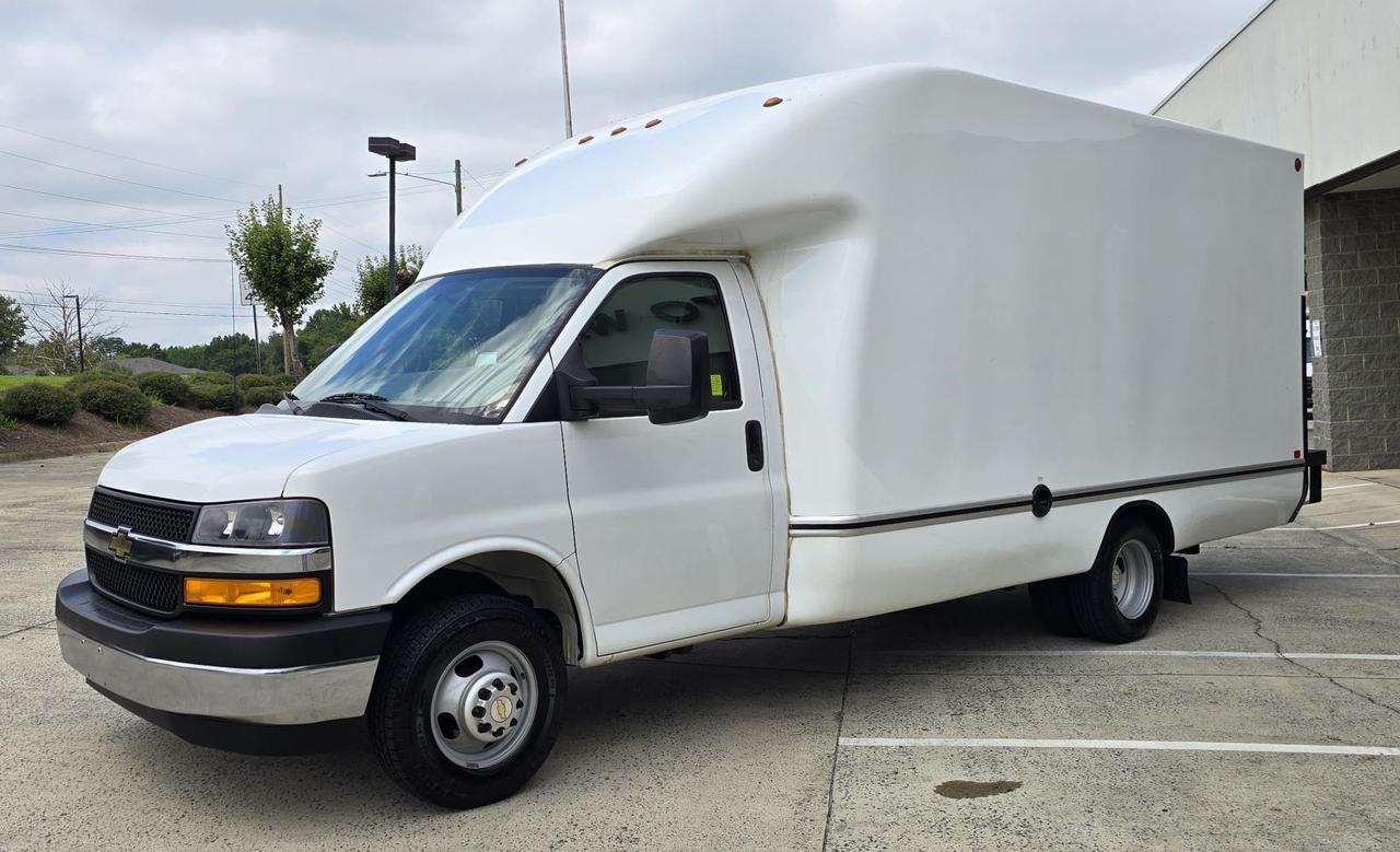 2018 Chevrolet Express Commercial Cutaway 3500 14ft Box W/Tuck-Under Liftgate Concord NC