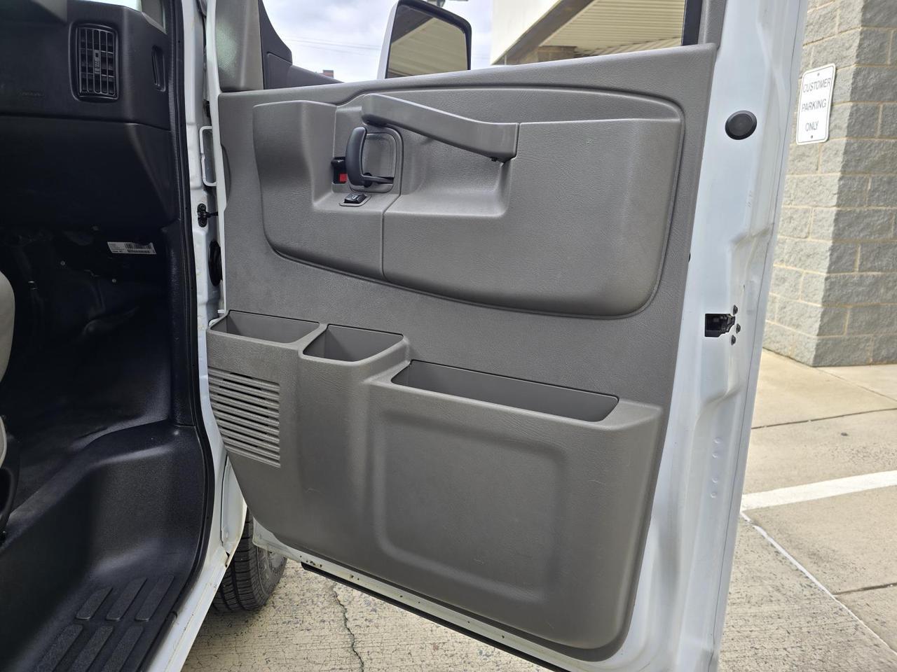 2018 Chevrolet Express Commercial Cutaway 3500 14ft Box W/Tuck-Under Liftgate Concord NC