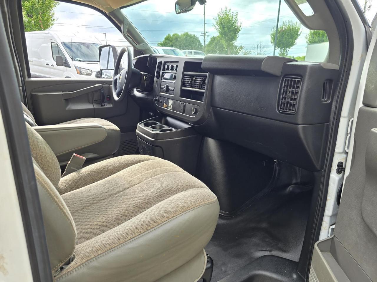 2018 Chevrolet Express Commercial Cutaway 3500 14ft Box W/Tuck-Under Liftgate Concord NC
