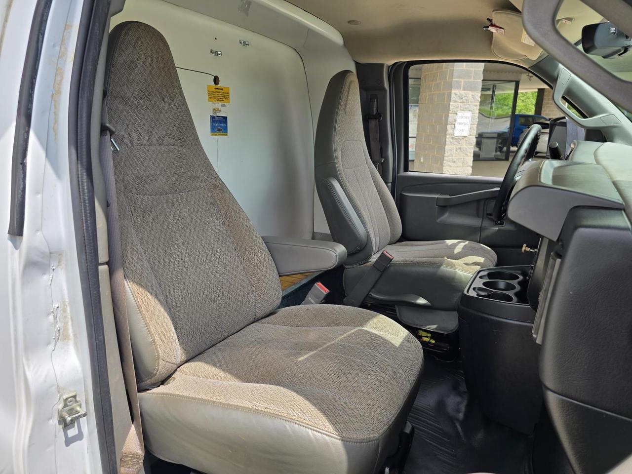 2018 Chevrolet Express Commercial Cutaway 3500 14ft Box W/Tuck-Under Liftgate Concord NC