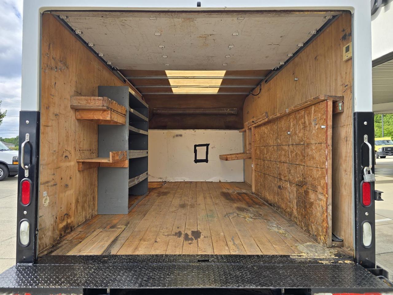 2018 Chevrolet Express Commercial Cutaway 3500 14ft Box W/Tuck-Under Liftgate Concord NC