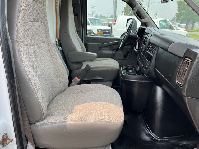 2018 Chevrolet Express Commercial Cutaway 3500 15' Box Truck Ashland VA