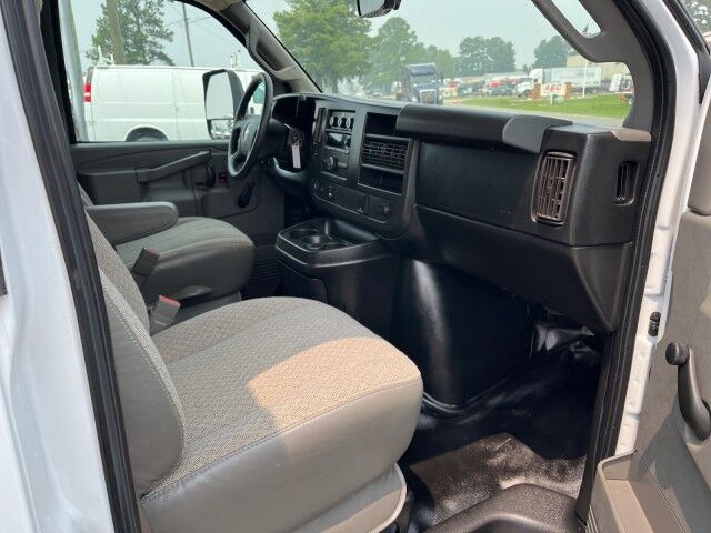 2018 Chevrolet Express Commercial Cutaway 3500 15' Box Truck Ashland VA