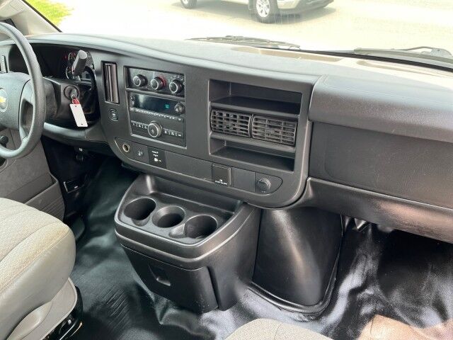 2018 Chevrolet Express Commercial Cutaway 3500 15' Box Truck Ashland VA