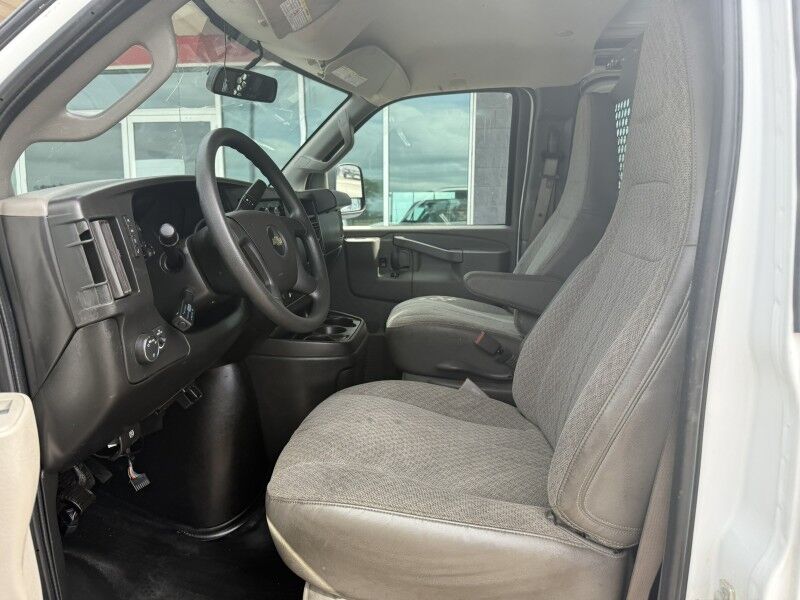 2018 Chevrolet Express G2500 Cargo Van 6.0L V8 73k mi's Collinsville OK