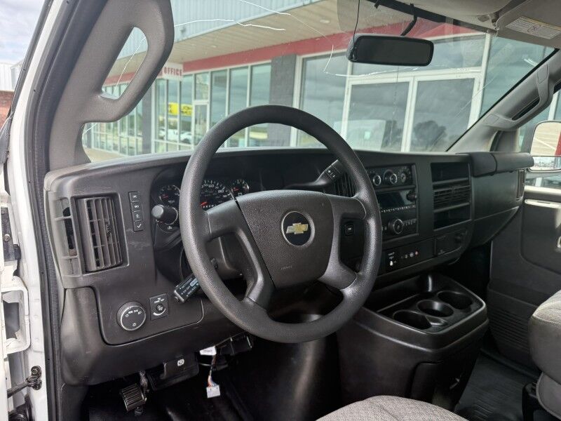 2018 Chevrolet Express G2500 Cargo Van 6.0L V8 73k mi's Collinsville OK