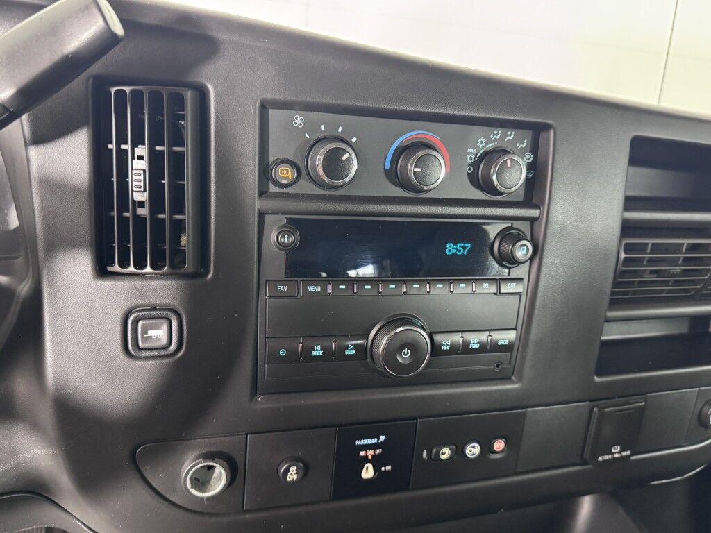 2018 Chevrolet Express Passenger 3500 LT 15 Passenger Maumee OH