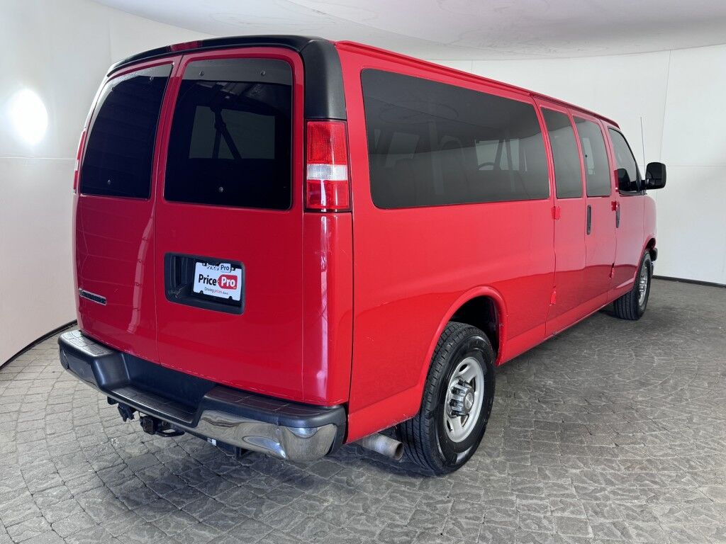 2018 Chevrolet Express Passenger 3500 LT 15 Passenger Maumee OH