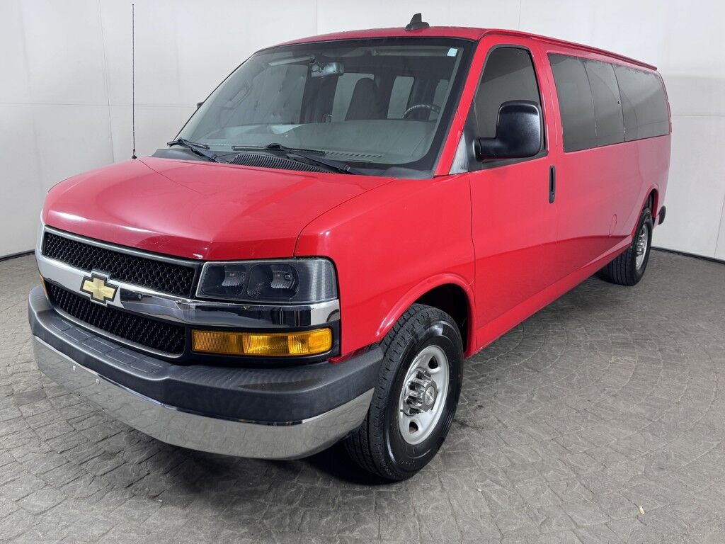 2018 Chevrolet Express Passenger 3500 LT 15 Passenger Maumee OH