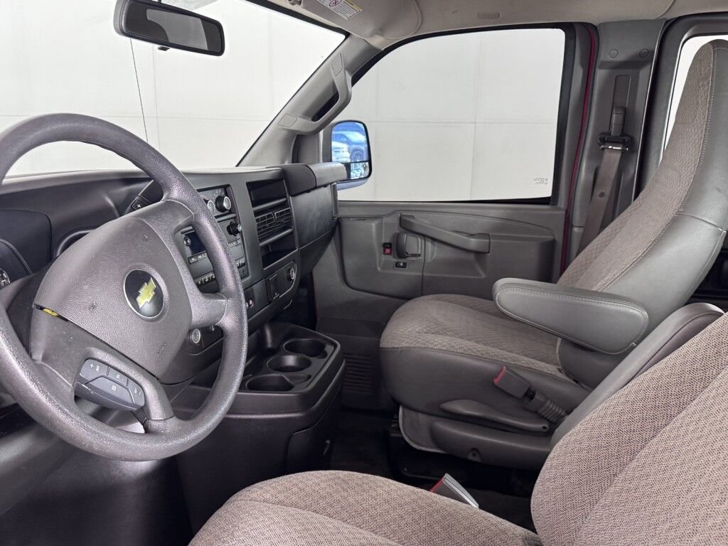 2018 Chevrolet Express Passenger 3500 LT 15 Passenger Maumee OH