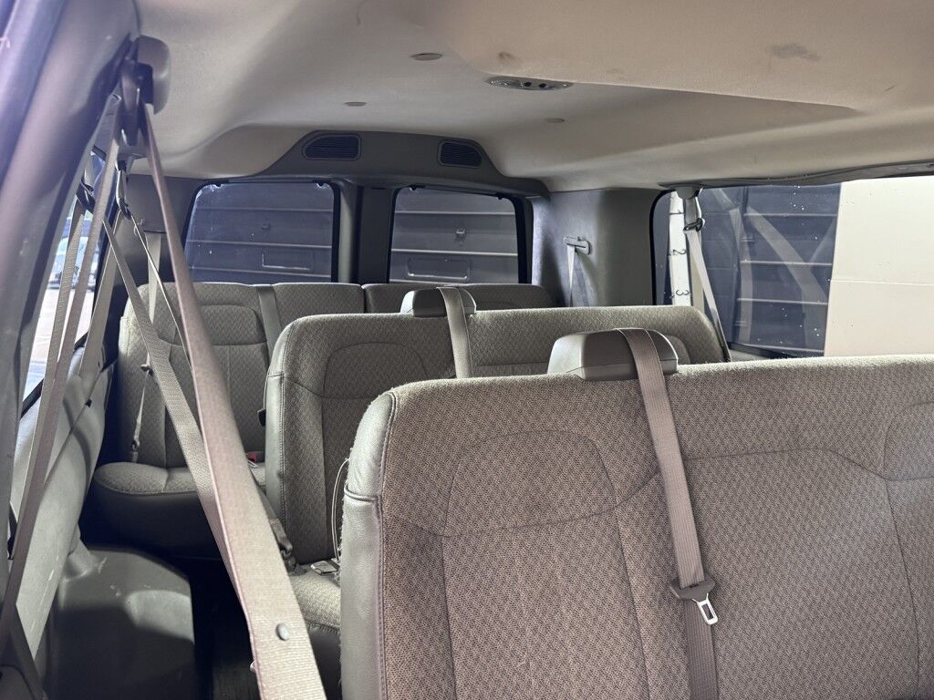 2018 Chevrolet Express Passenger 3500 LT 15 Passenger Maumee OH