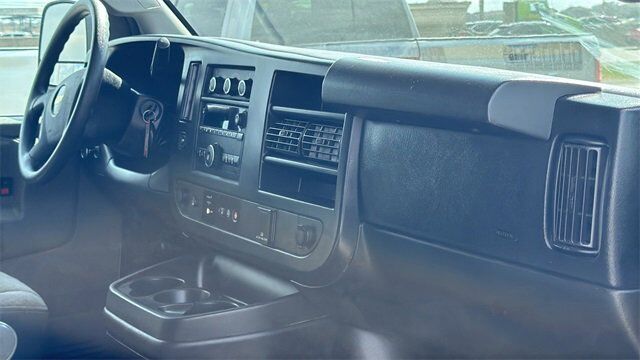 2018 Chevrolet Express Passenger LT New Braunfels TX