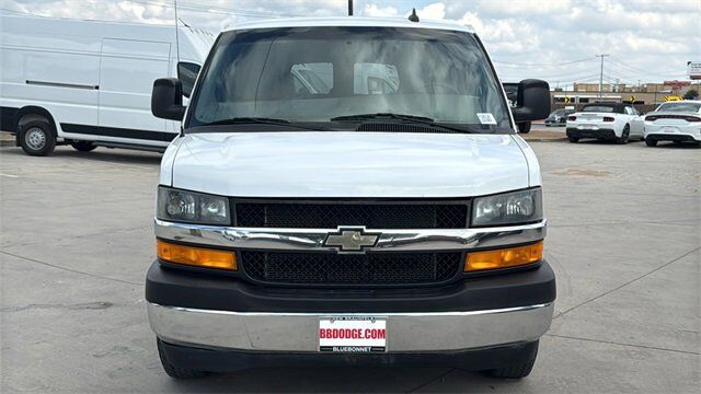 2018 Chevrolet Express Passenger LT