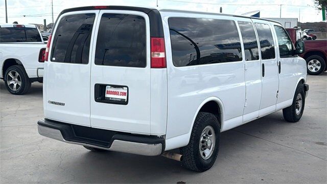 2018 Chevrolet Express Passenger LT New Braunfels TX