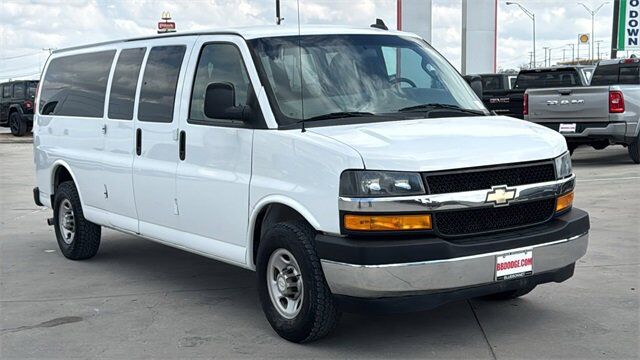 2018 Chevrolet Express Passenger LT