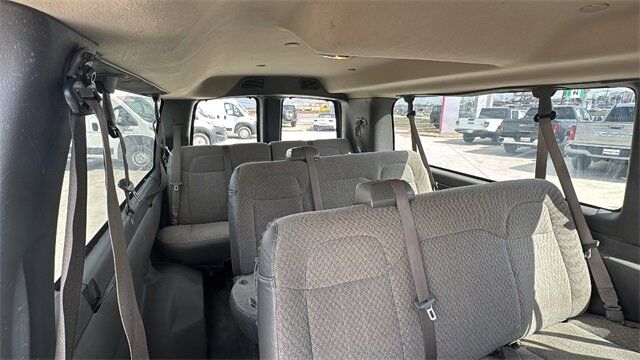 2018 Chevrolet Express Passenger LT New Braunfels TX