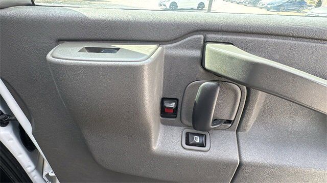 2018 Chevrolet Express Passenger LT New Braunfels TX