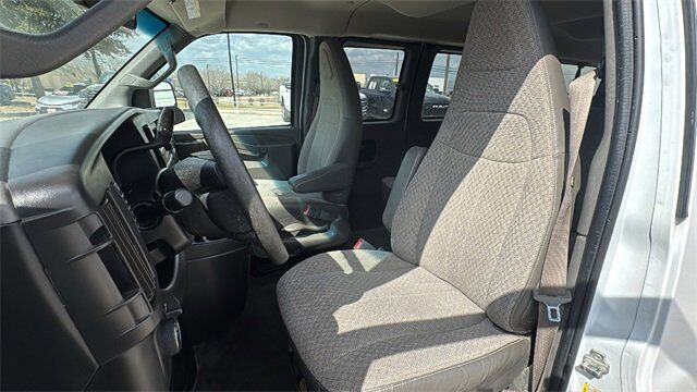2018 Chevrolet Express Passenger LT New Braunfels TX