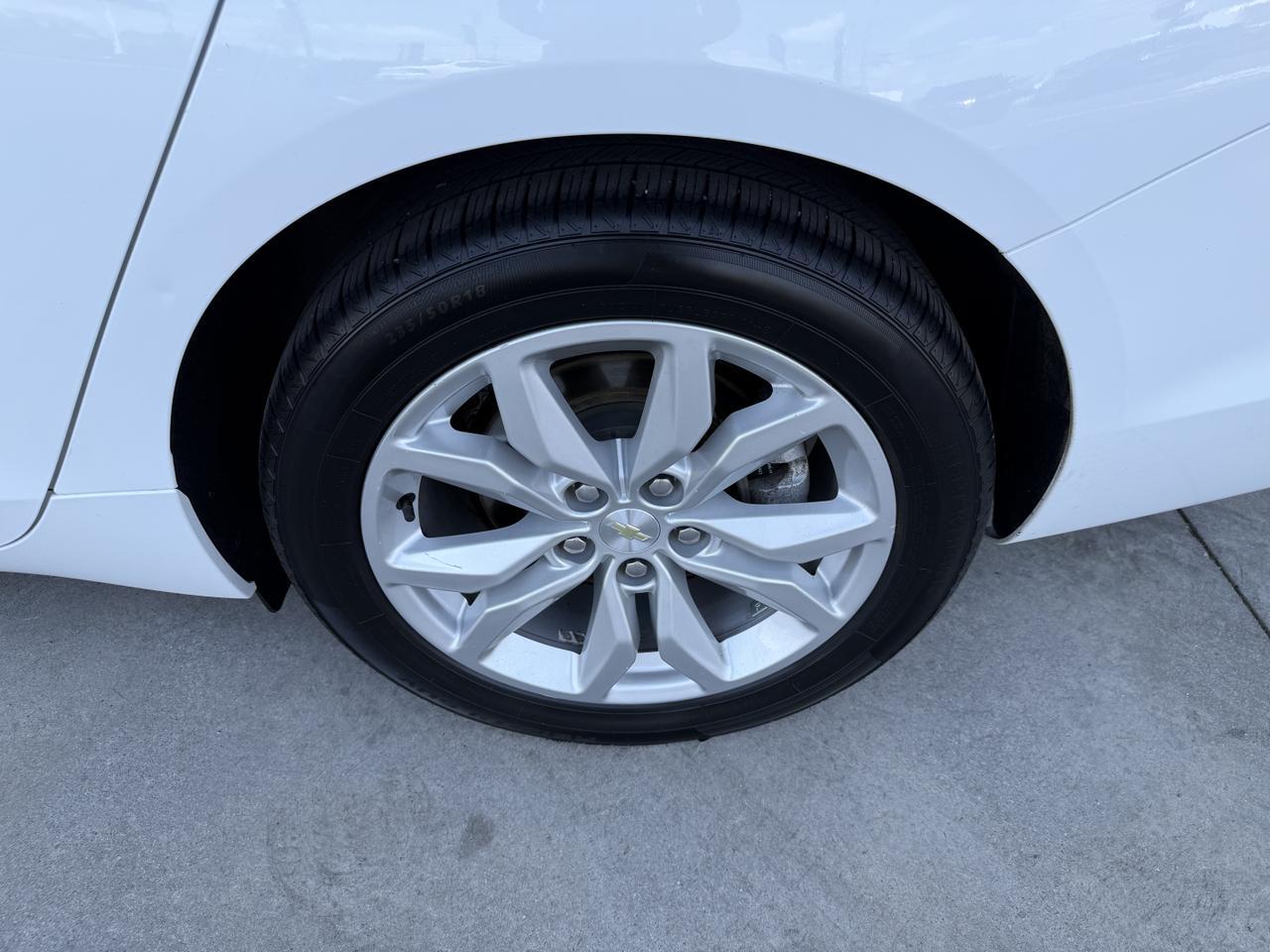 2018 Chevrolet Impala 1LT photo 35