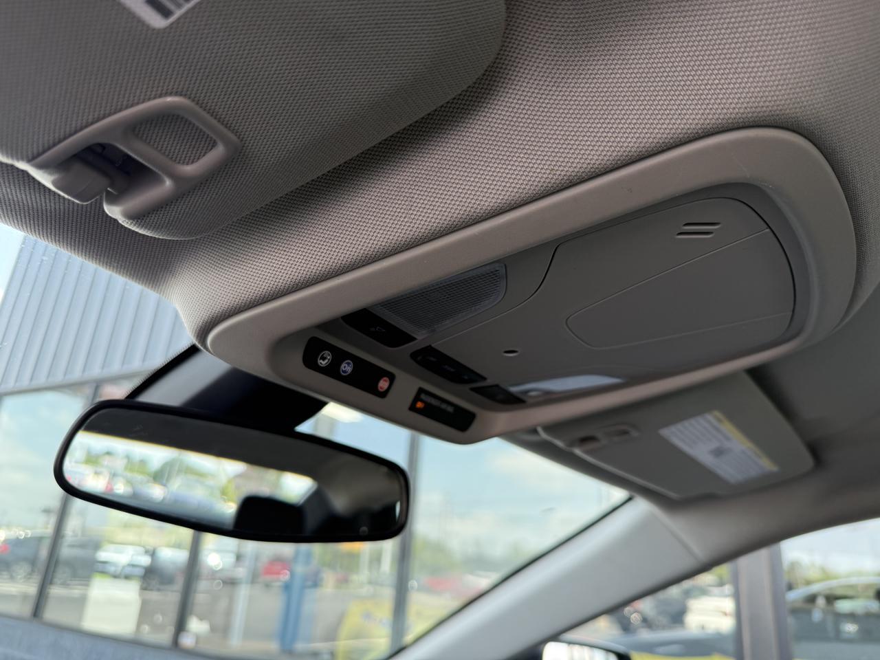 2018 Chevrolet Impala 1LT photo 18