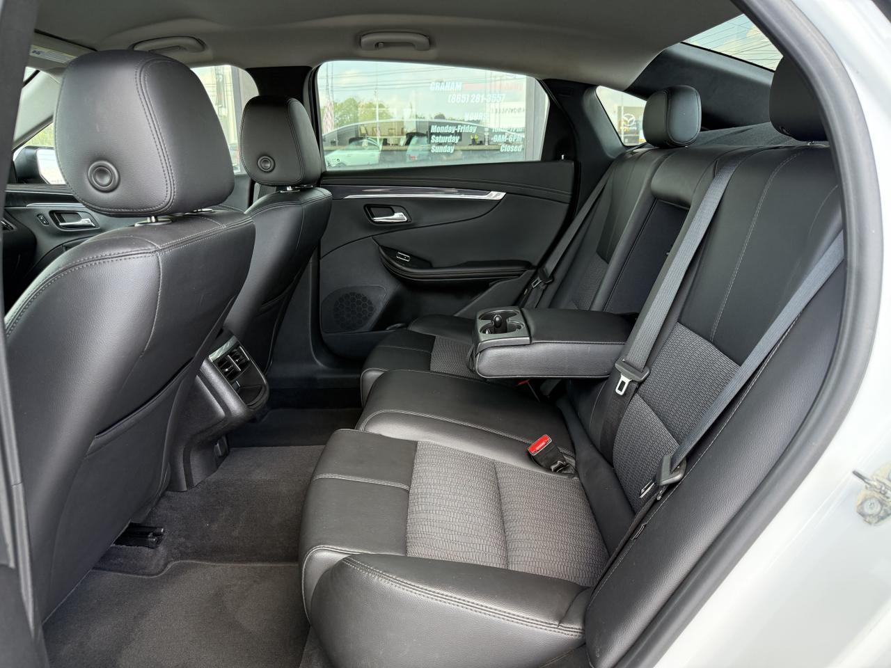 2018 Chevrolet Impala 1LT photo 28