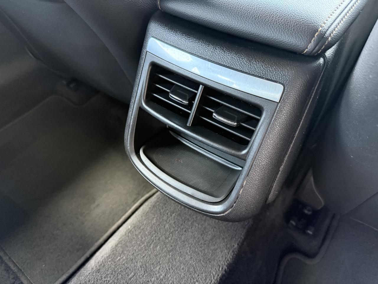 2018 Chevrolet Impala 1LT photo 26
