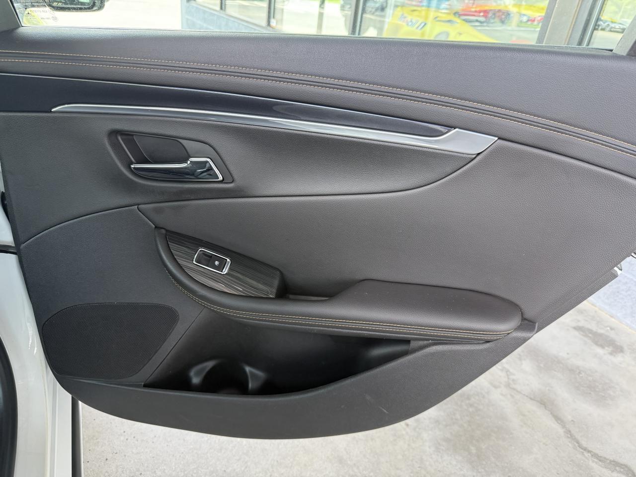 2018 Chevrolet Impala 1LT photo 23