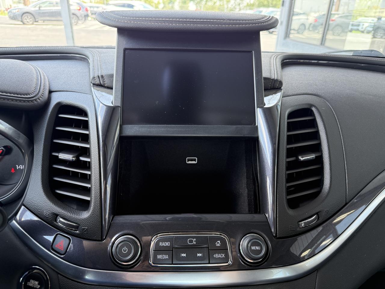 2018 Chevrolet Impala 1LT photo 12