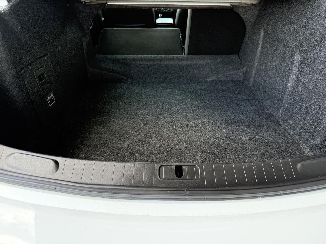 2018 Chevrolet Impala 1LT photo 30