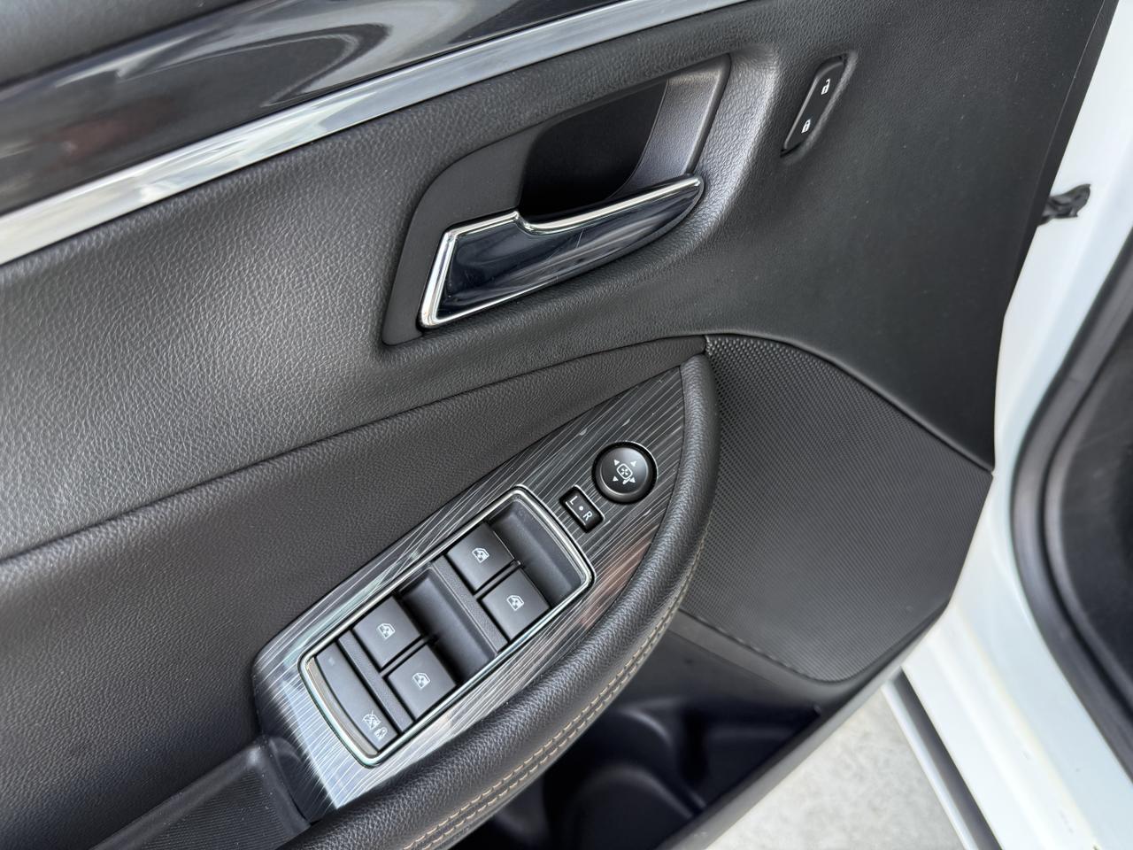 2018 Chevrolet Impala 1LT photo 4