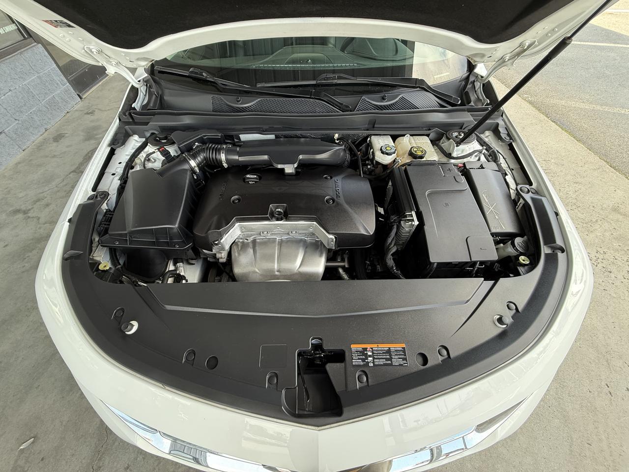 2018 Chevrolet Impala 1LT photo 32
