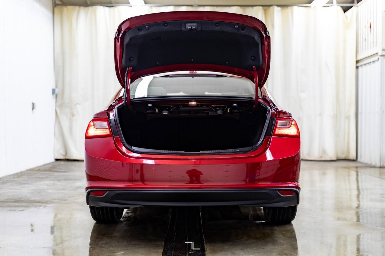 2018 Chevrolet Malibu LT Leather Roof Nav BCam Red Deer AB