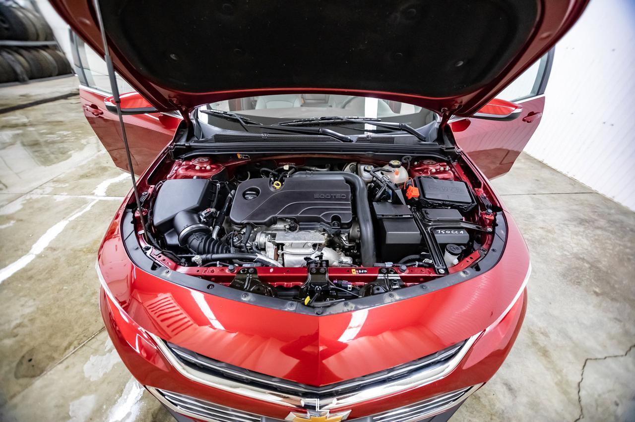 2018 Chevrolet Malibu LT Leather Roof Nav BCam Red Deer AB