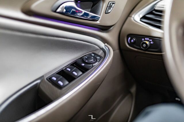 2018 Chevrolet Malibu LT Leather Roof Nav BCam Red Deer AB