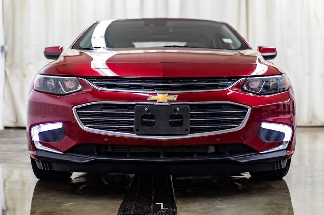 2018 Chevrolet Malibu LT Leather Roof Nav BCam Red Deer AB