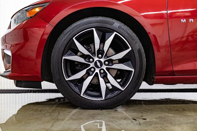 2018 Chevrolet Malibu LT Leather Roof Nav BCam Red Deer AB