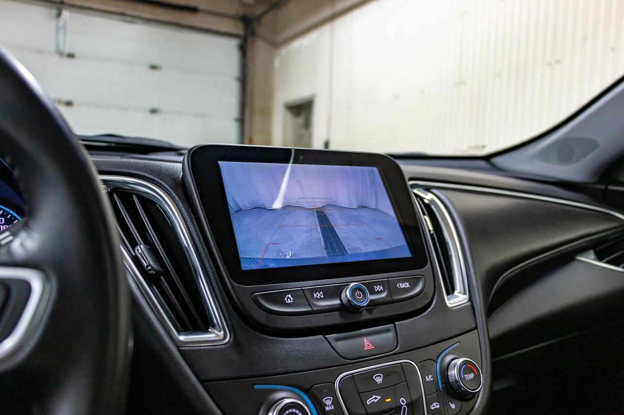 2018 Chevrolet Malibu LT Leather Roof Nav Red Deer AB